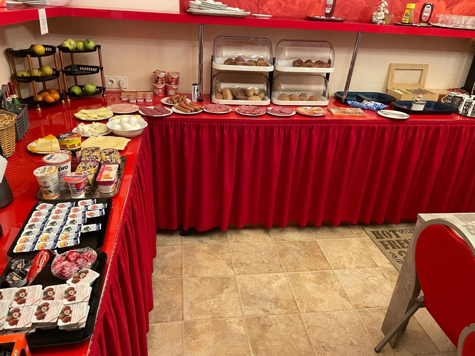 Hotel Elisenhof Кемниц Екстериор снимка