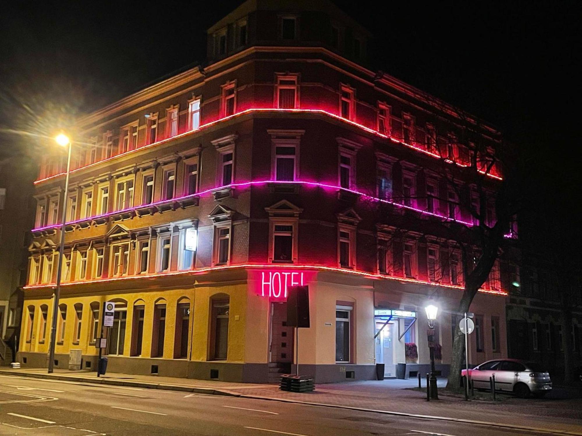 Hotel Elisenhof Кемниц Екстериор снимка