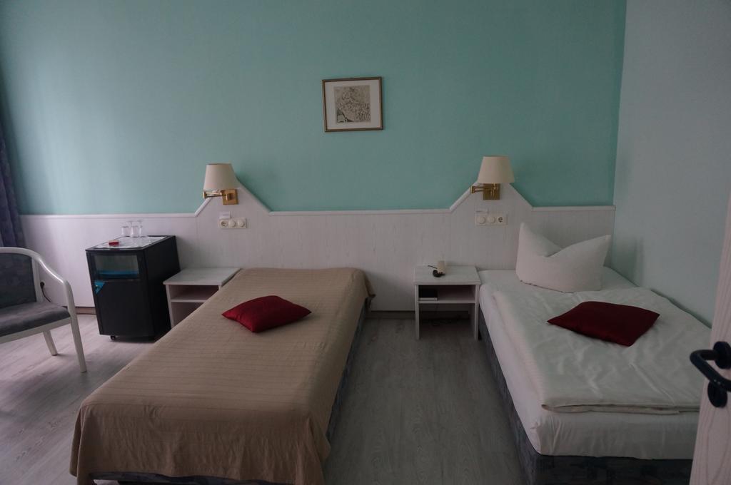 Hotel Elisenhof Кемниц Екстериор снимка