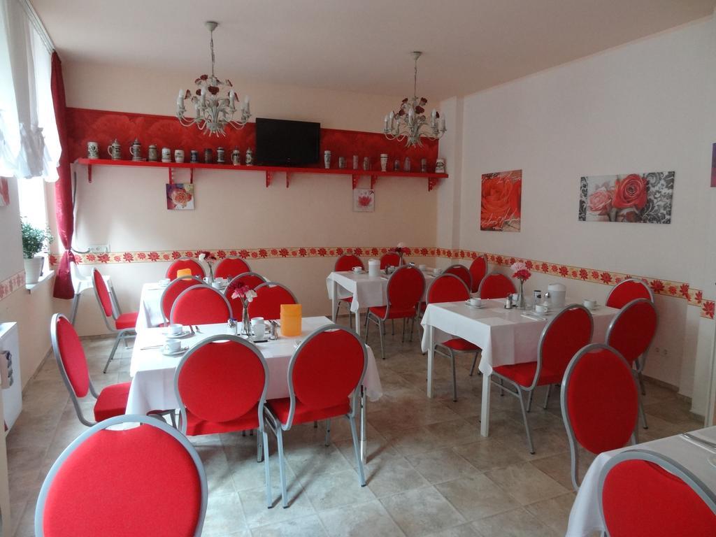Hotel Elisenhof Кемниц Екстериор снимка